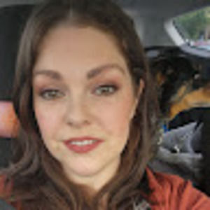 Meet your Posher, Cassandra